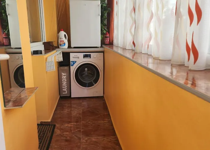 7a Cozy Affordable Oasis *