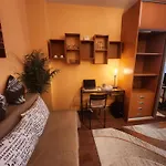 7a Cozy Oasis 公寓
