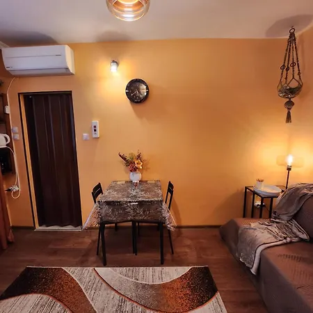 7a Cozy Oasis *